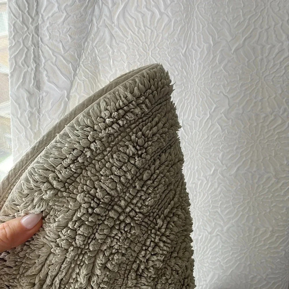 Bathroom  Mat - Picture 8 of 9